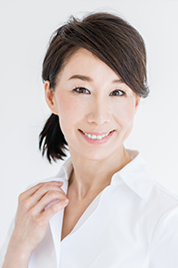 Dentist　Akiko Ogawa