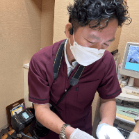 ラミネートベニアの歯型取り・色調合わせ